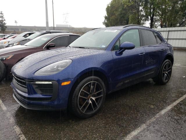 WP1AA2A57NLB11396 - 2022 PORSCHE MACAN BLUE photo 1