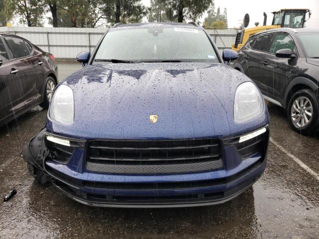 WP1AA2A57NLB11396 - 2022 PORSCHE MACAN BLUE photo 5