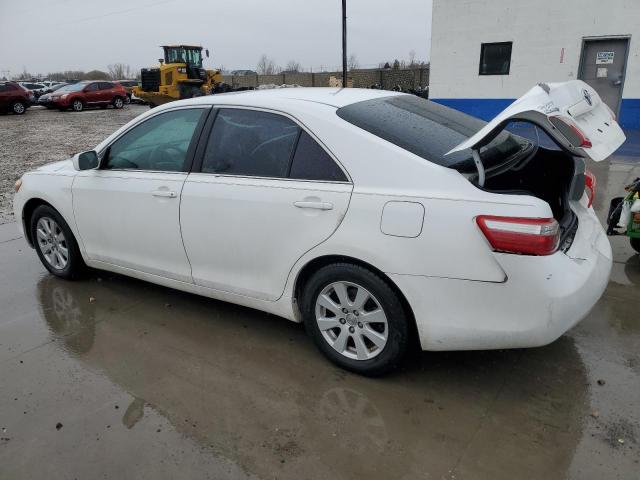 4T1BE46K77U532144 - 2007 TOYOTA CAMRY CE WHITE photo 2