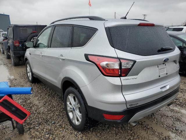 1FMCU9GD5JUC35241 - 2018 FORD ESCAPE SE SILVER photo 2