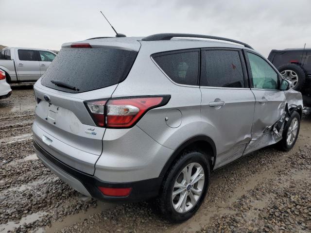 1FMCU9GD5JUC35241 - 2018 FORD ESCAPE SE SILVER photo 3