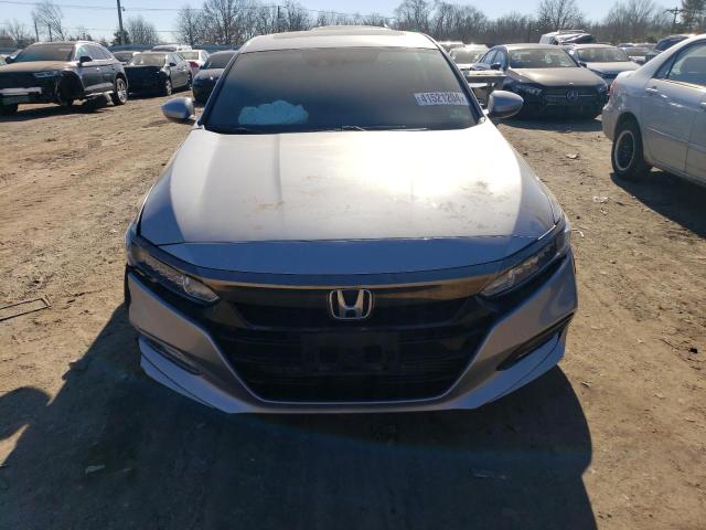 1HGCV2F38JA017279 - 2018 HONDA ACCORD SPORT SILVER photo 5