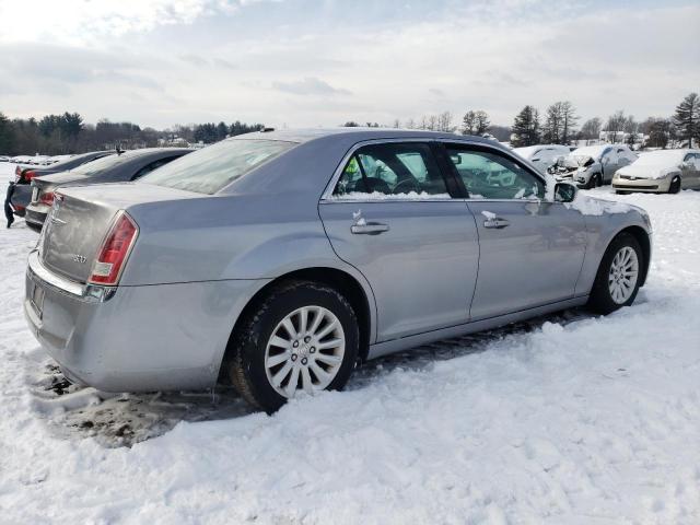 2C3CCAAGXDH735922 - 2013 CHRYSLER 300 SILVER photo 3