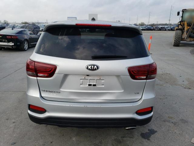 5XYPG4A52LG669882 - 2020 KIA SORENTO S SILVER photo 6