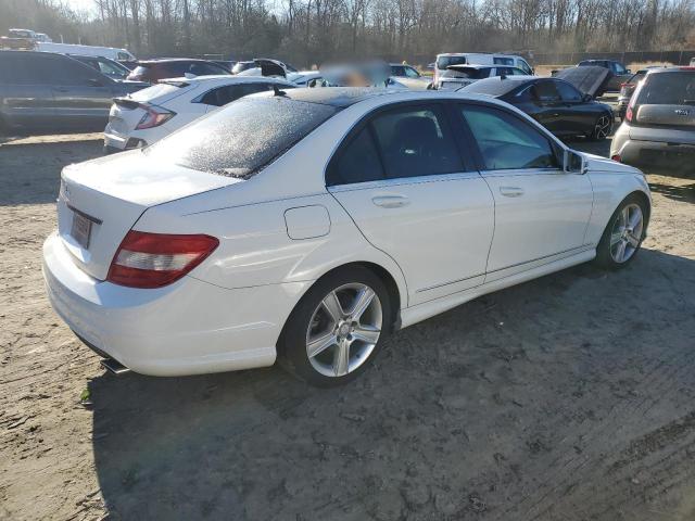 WDDGF5EB5BR154650 - 2011 MERCEDES-BENZ C 300 WHITE photo 3