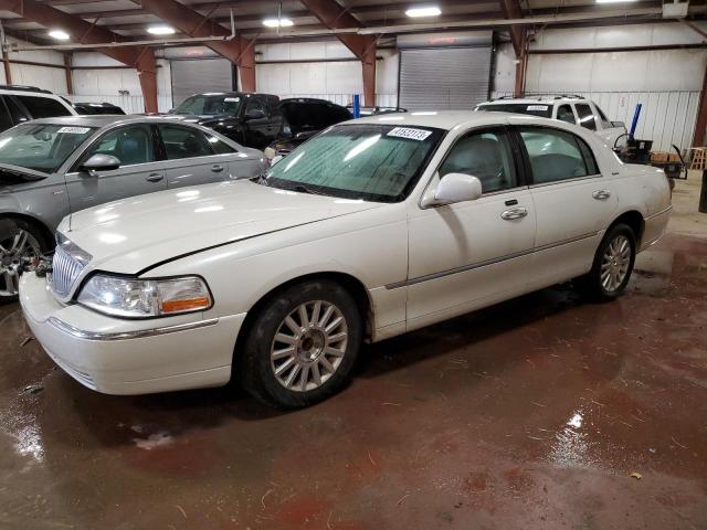 1LNHM81W84Y674277 - 2004 LINCOLN TOWN CAR EXECUTIVE WHITE photo 1