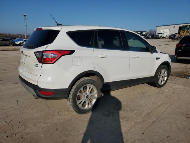 1FMCU0GD0HUE38950 - 2017 FORD ESCAPE SE WHITE photo 3