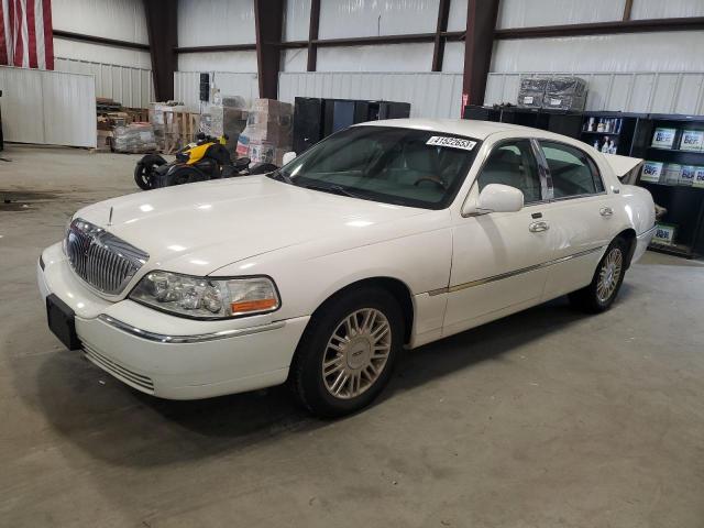 2LNBL8CV2BX761389 - 2011 LINCOLN TOWN CAR SIGNATURE LIMITED WHITE photo 1