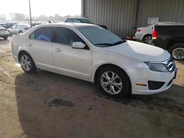 3FAHP0HA7CR209211 - 2012 FORD FUSION SE WHITE photo 4