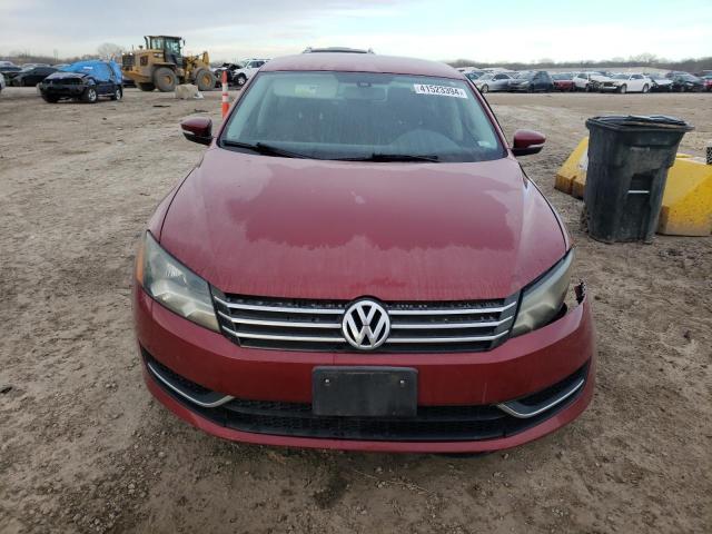 1VWAT7A35FC064374 - 2015 VOLKSWAGEN PASSAT S RED photo 5