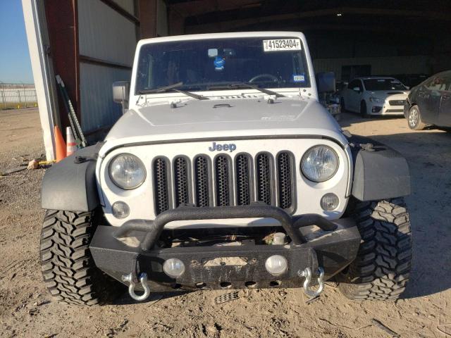 1C4HJWDG0JL927509 - 2018 JEEP WRANGLER U SPORT WHITE photo 5