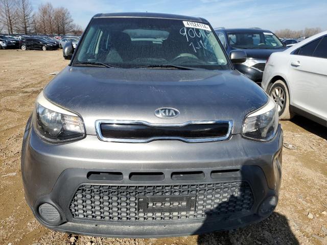 KNDJP3A5XF7229376 - 2015 KIA SOUL + GRAY photo 5