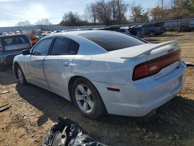 2C3CDXBG6EH198224 - 2014 DODGE CHARGER SE WHITE photo 2