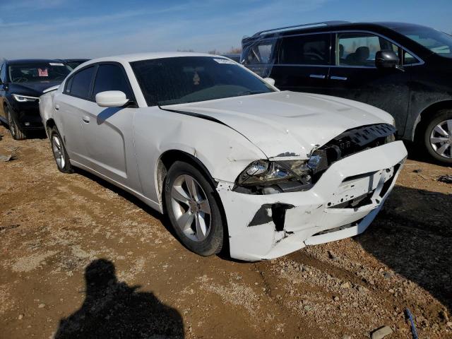 2C3CDXBG6EH198224 - 2014 DODGE CHARGER SE WHITE photo 4