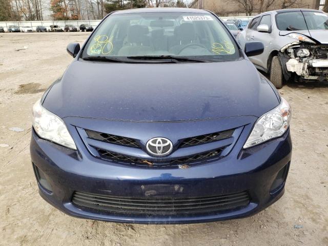 2T1BU4EE0CC915627 - 2012 TOYOTA COROLLA BASE BLUE photo 5