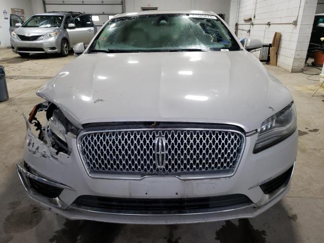 3LN6L5B96KR610705 - 2019 LINCOLN MKZ WHITE photo 5