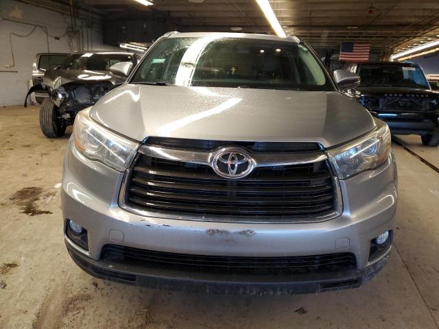 5TDJKRFH3FS138881 - 2015 TOYOTA HIGHLANDER XLE 银色 照片 5