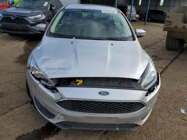 1FADP3K24HL259782 - 2017 FORD FOCUS SE SILVER photo 5