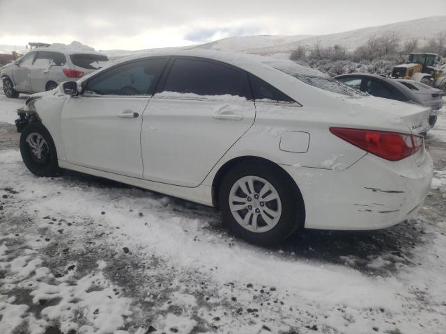 5NPEB4AC8BH217995 - 2011 HYUNDAI SONATA GLS WHITE photo 2