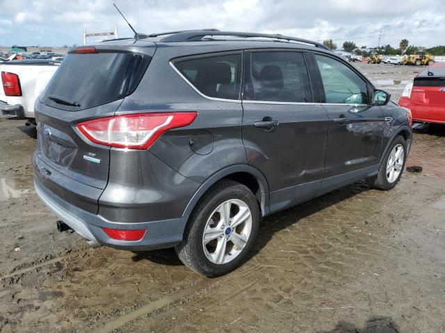 1FMCU0GX5GUB38572 - 2016 FORD ESCAPE SE GRAY photo 3