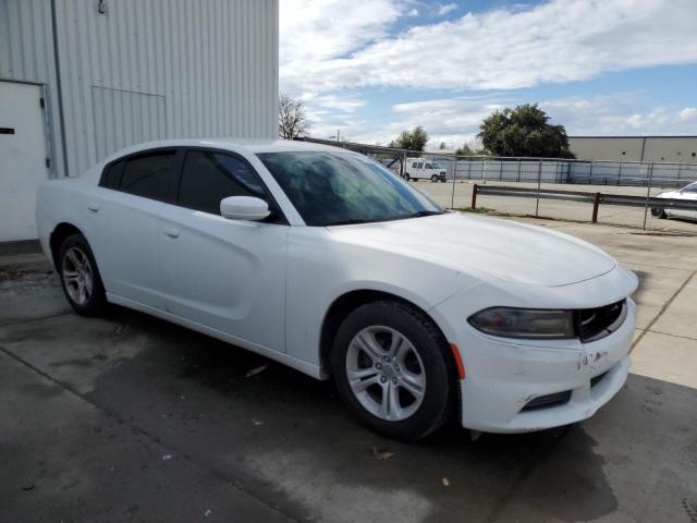 2C3CDXBG8FH753336 - 2015 DODGE CHARGER SE WHITE photo 4