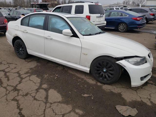 WBAPH53529A437823 - 2009 BMW 328 I SULEV WHITE photo 4