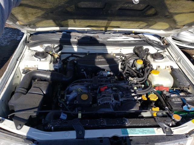 JF1SF6555YH730164 - 2000 SUBARU FORESTER S WHITE photo 11
