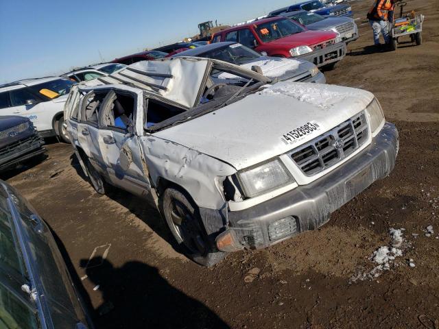 JF1SF6555YH730164 - 2000 SUBARU FORESTER S WHITE photo 4