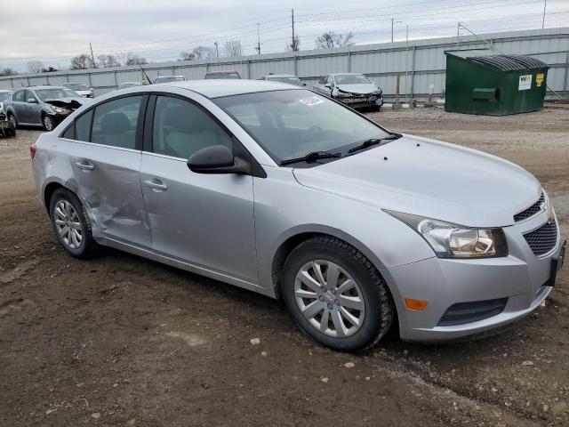 1G1PC5SHXB7108120 - 2011 CHEVROLET CRUZE LS SILVER photo 4