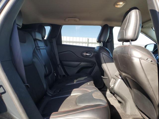 1C4PJMBS8GW358990 - 2016 JEEP CHEROKEE TRAILHAWK BLACK photo 11