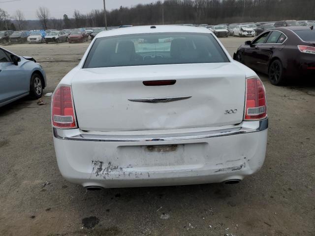 2C3CCAAG1EH124307 - 2014 CHRYSLER 300 WHITE photo 6