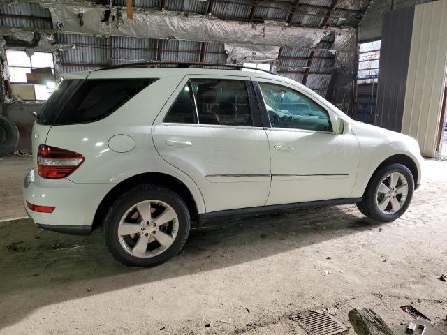4JGBB8GB3AA619899 - 2010 MERCEDES-BENZ ML 350 4MATIC WHITE photo 3