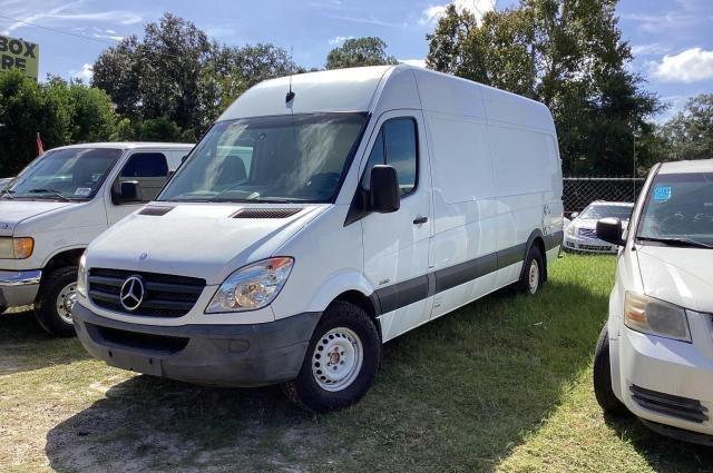 WD3PE8CB2B5589600 - 2011 MERCEDES-BENZ SPRINTER 2500 WHITE photo 2