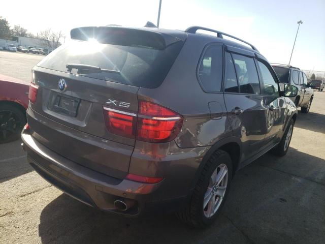 5UXZW0C58CL668854 - 2012 BMW X5 XDRIVE35D BROWN photo 3