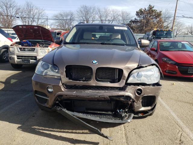 5UXZW0C58CL668854 - 2012 BMW X5 XDRIVE35D BROWN photo 5