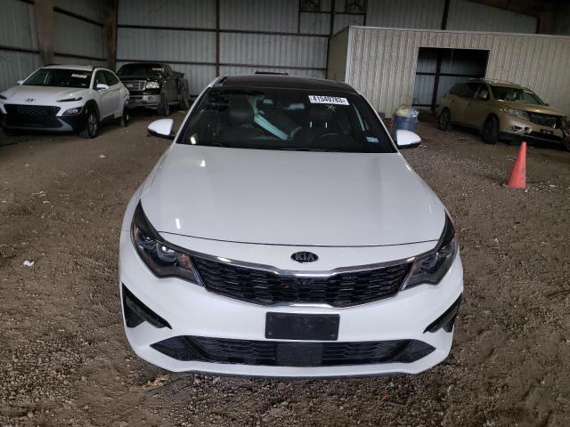 5XXGV4L29KG325705 - 2019 KIA OPTIMA SXL WHITE photo 5