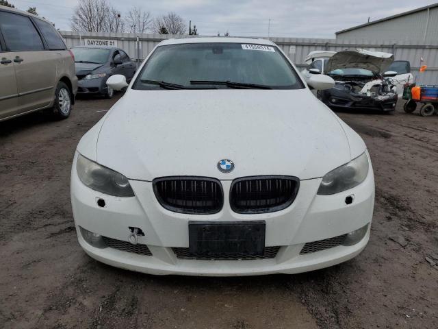 WBAWC73509E068118 - 2009 BMW 335 XI WHITE photo 5