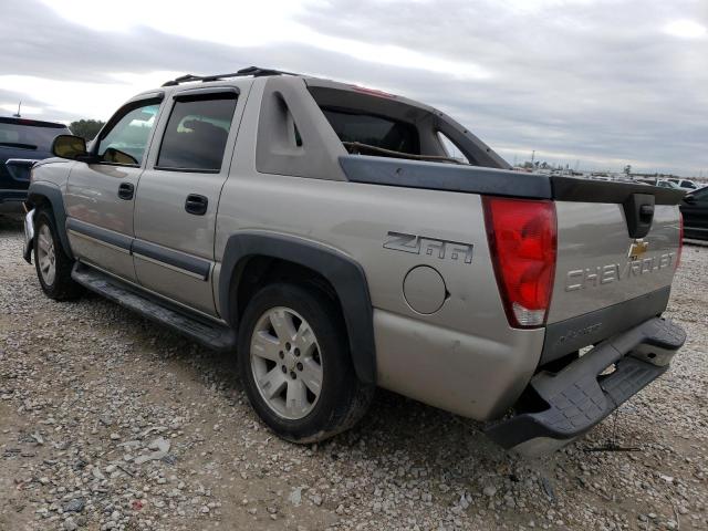 3GNEC12TX4G141094 - 2004 CHEVROLET AVALANCHE C1500 BEIGE photo 2