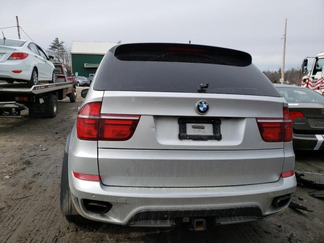 5UXZV8C57BL419140 - 2011 BMW X5 XDRIVE50I SILVER photo 6