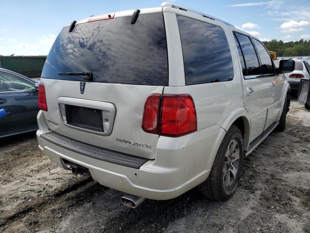 5LMFU27515LJ21159 - 2005 LINCOLN NAVIGATOR თეთრი ფოტო 4