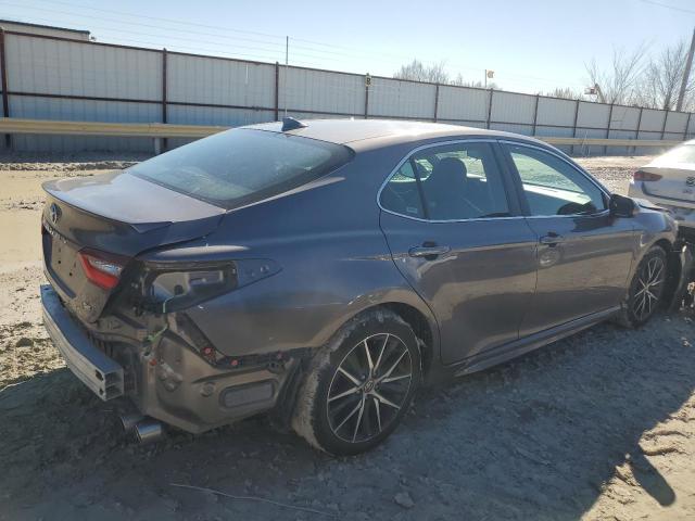 4T1G11AK6MU586019 - 2021 TOYOTA CAMRY SE GRAY photo 3