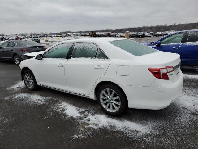 4T1BF1FK4CU531913 - 2012 TOYOTA CAMRY BASE WHITE photo 2