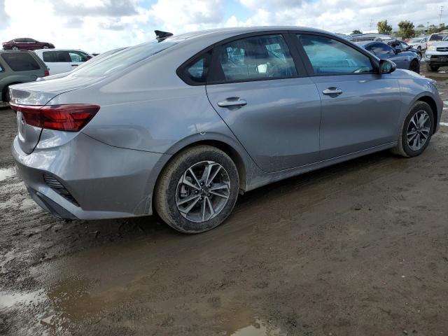 3KPF24AD8PE669096 - 2023 KIA FORTE LX GRAY photo 3