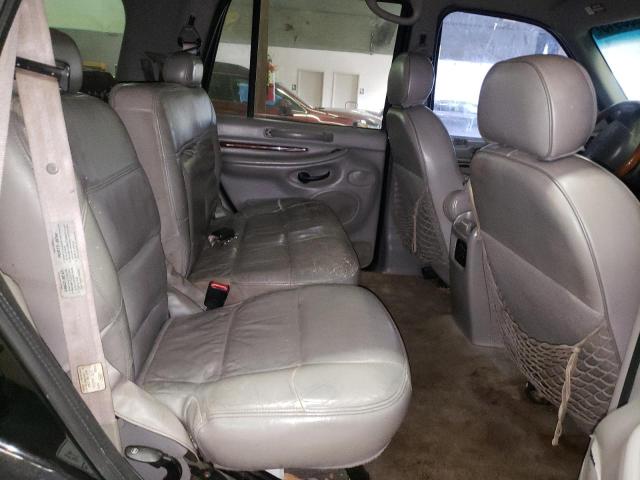 5LMPU28L3WLJ28990 - 1998 LINCOLN NAVIGATOR 黑色 照片 10
