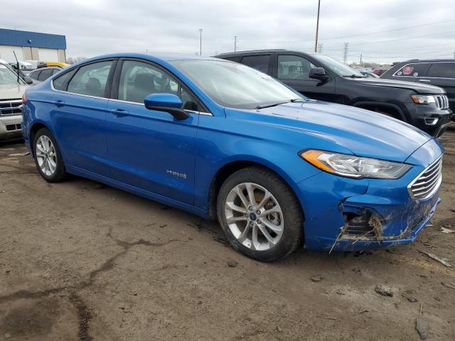 3FA6P0LU0KR168508 - 2019 FORD FUSION SE BLUE photo 4