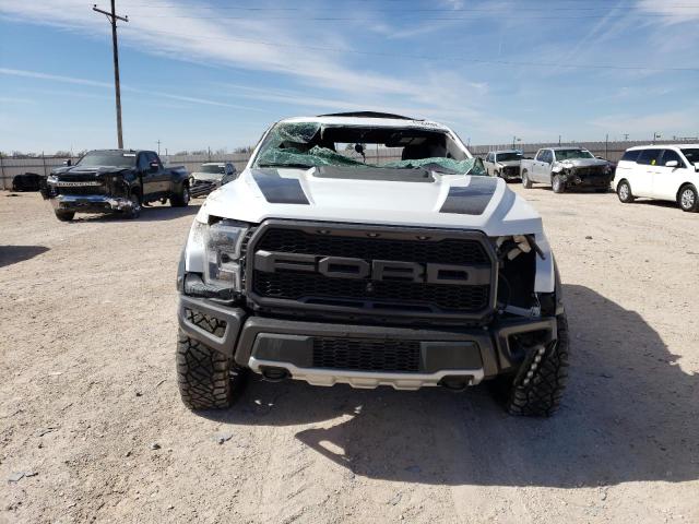 1FTFW1RGXJFD28099 - 2018 FORD F150 RAPTOR WHITE photo 5