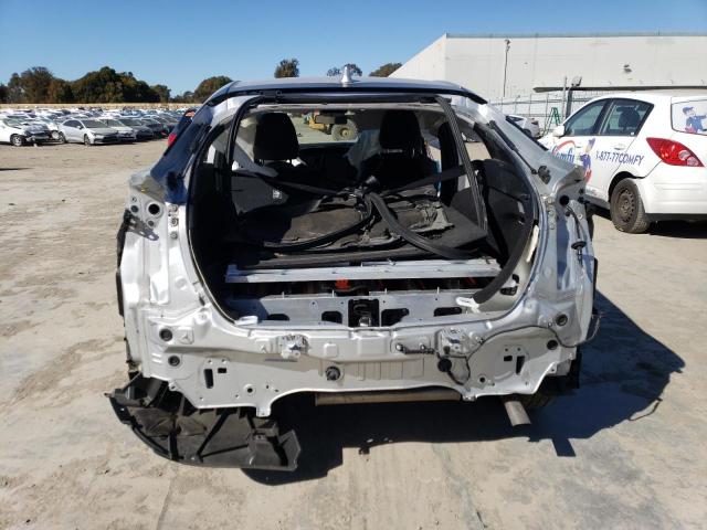 JTDKARFP9L3142137 - 2020 TOYOTA PRIUS PRIM LE SILVER photo 6