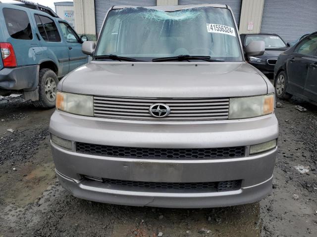 JTLKT324750174824 - 2005 TOYOTA SCION XB SILVER photo 5