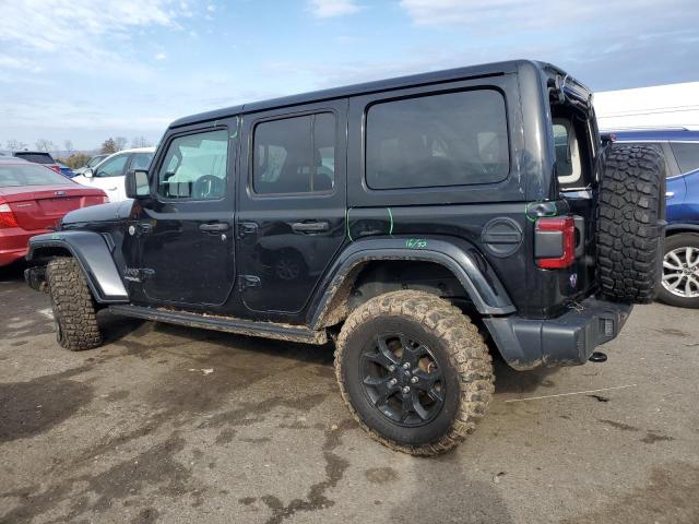 1C4HJXEG7JW313740 - 2018 JEEP WRANGLER U SAHARA BLACK photo 2