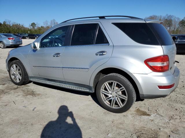 4JGBB8GB2AA615214 - 2010 MERCEDES-BENZ ML 350 4MATIC SILVER photo 2